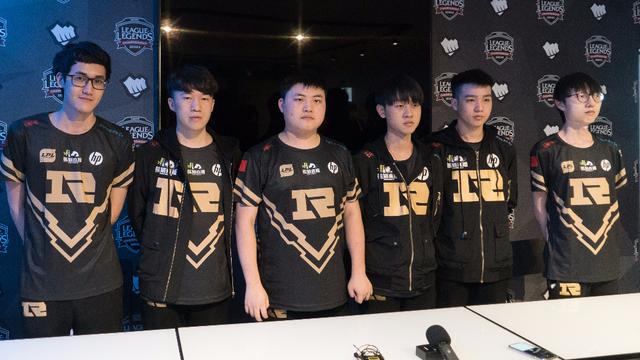 西班牙门将 西班牙门将