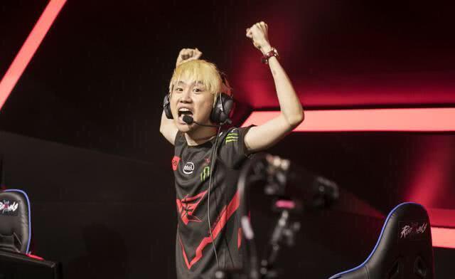 显露无疑 显露无疑